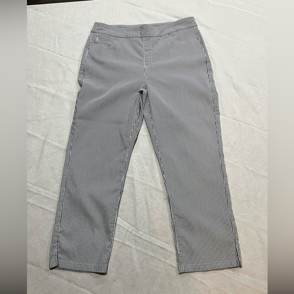 Mario Serrani Navy and White Striped Capris